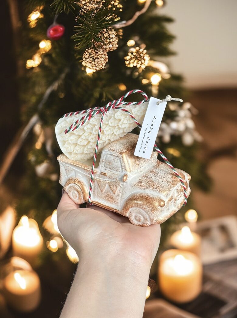 Žvakių komplektas KALĖDŲ MAŠINA + EGLUTĖ