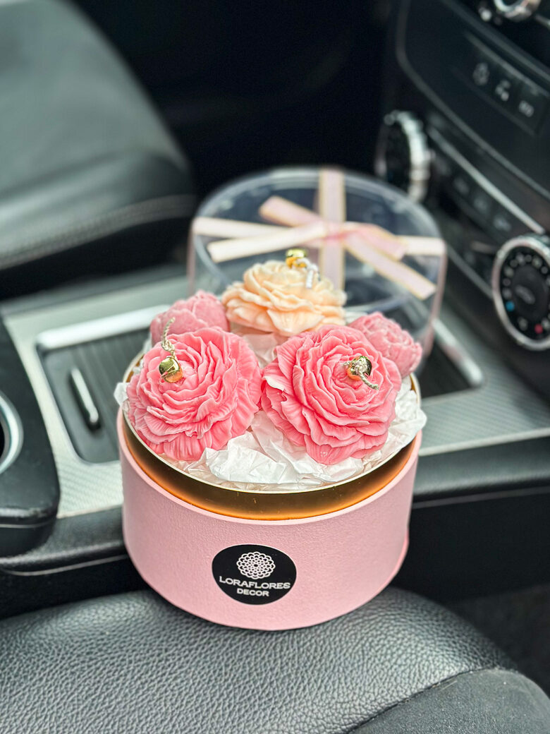 Vaško gėlių (žvakių) puokštė ROMANTIŠKA RAUSVA, SM