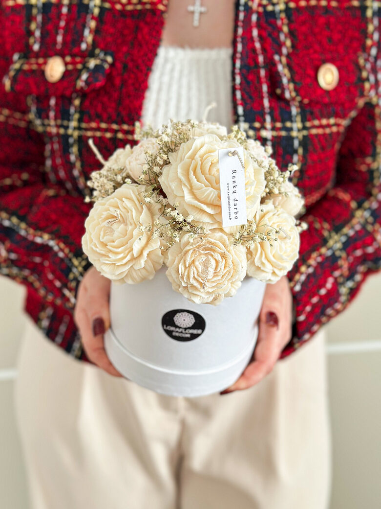 Žvakių puokštė (Candle Box) ŽIEMUŽĖ, L