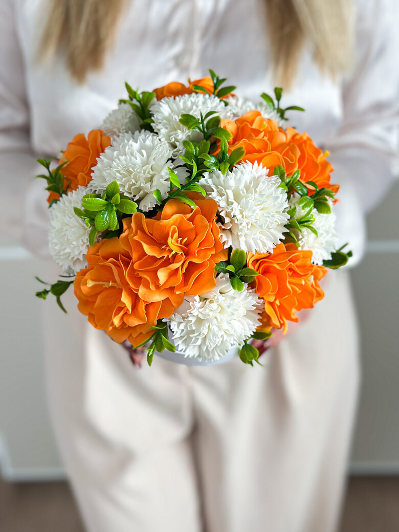 Muilo gėlių kompozicija ORANŽINĖ SVAJONĖ , M