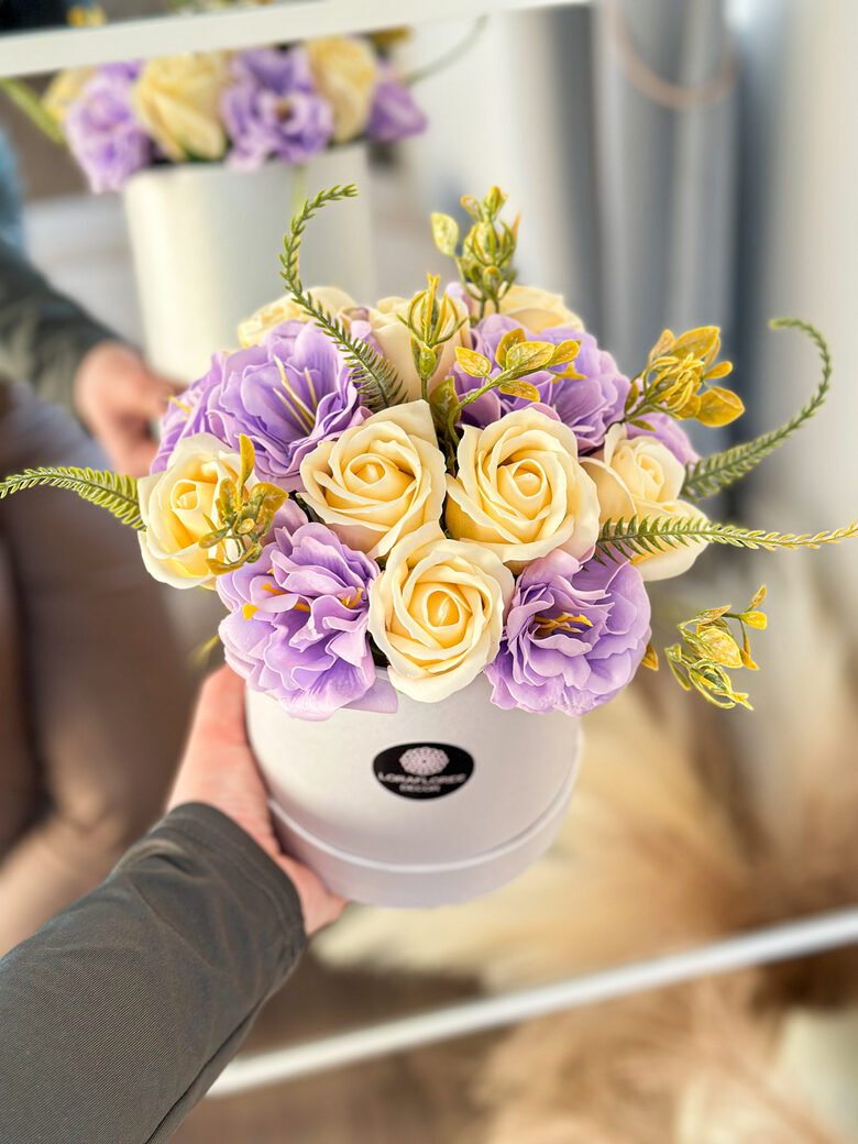 Muilo gėlių kompozicija ŠVELNIAI PAVASARINĖ, M