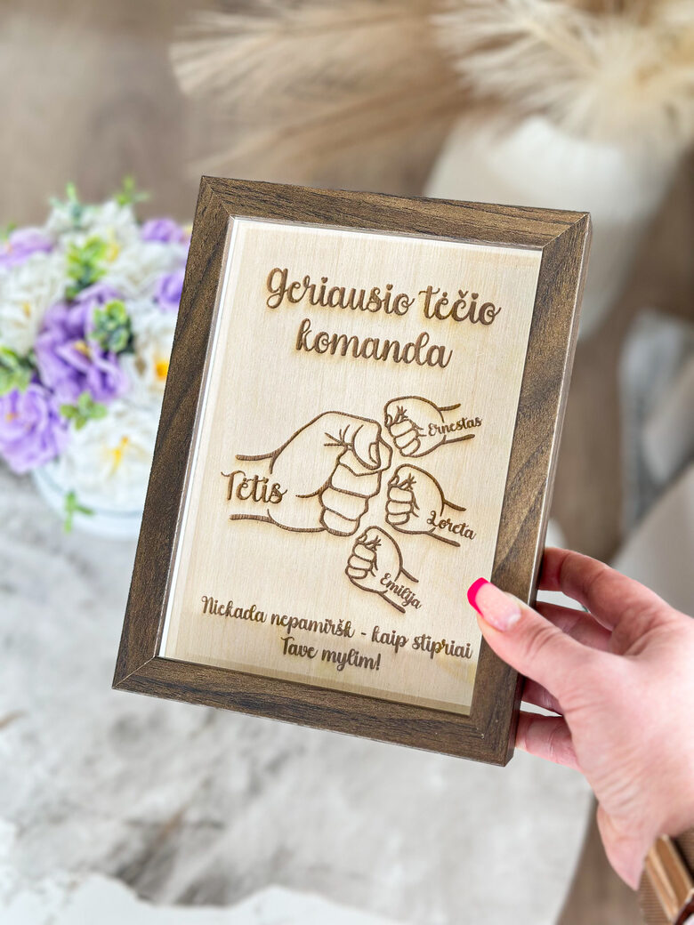 Rėmelis GERIAUSIO TĖČIO KOMANDA (su vaikų vardais)
