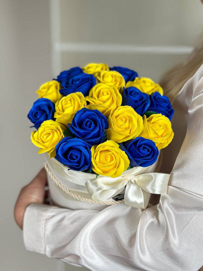 Plonojo muilo rožių puokštė SALDI, L