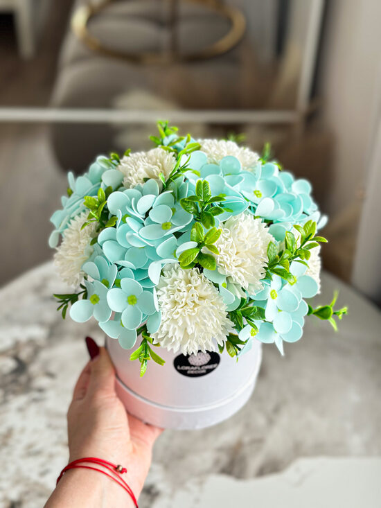 Plonojo muilo hortenzijų puokštė "NAOMI",M