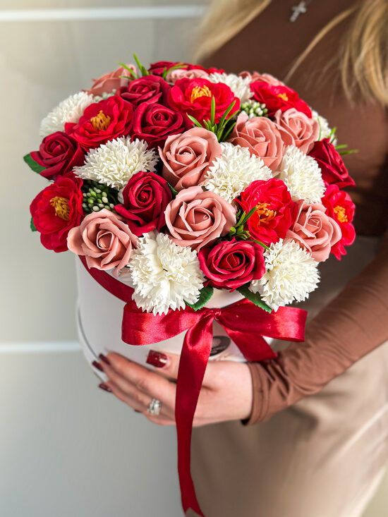 Plono muilo gėlių puokštė RYŠKIOJI ASORTI, L