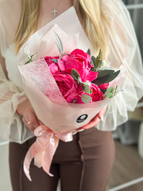 Muilo gėlių puokštė 7 KARALIŠKI BIJŪNAI