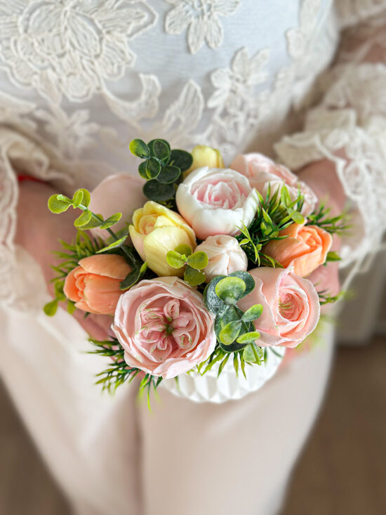 Kietojo muilo gėlių puokštė, AUŠRA S