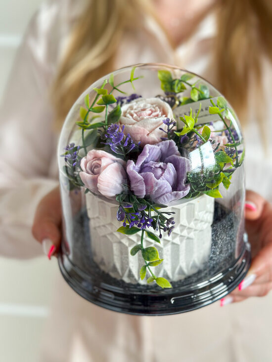 Kietojo muilo gėlių kompozicija kupole VIOLETINĖ ROŽYTĖ, S