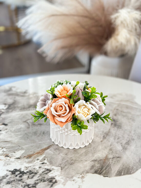 Kietojo muilo gėlių puokštė, Neutrali S