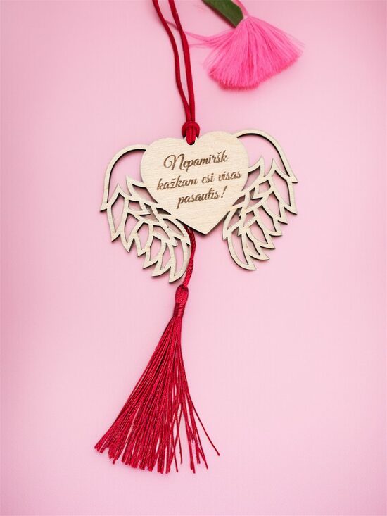 Pakabukas automobiliui ŠIRDIES SPARNAI