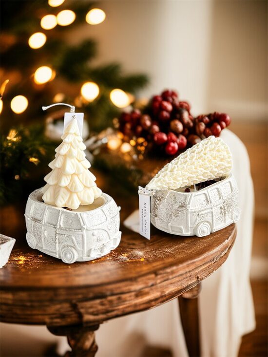 Žvakių komplektas KALĖDINIS BUSIUKAS + EGLUTĖ