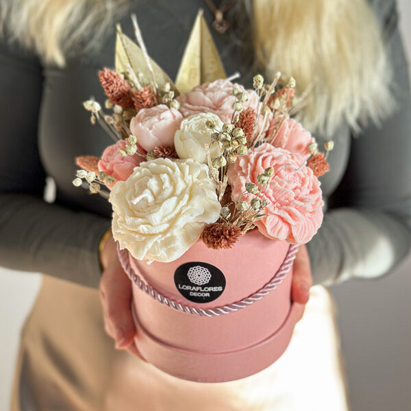 Vaško - žvakių puokštės | Kvepianti dovana | Vaško gėlės Loraflores | Džiovinti augalai