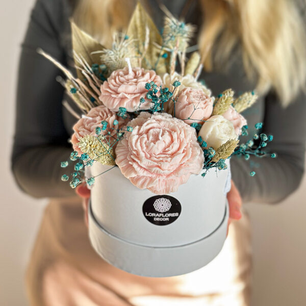 Vaško - žvakių puokštės | Kvepianti dovana | Vaško gėlės Loraflores | Džiovinti augalai