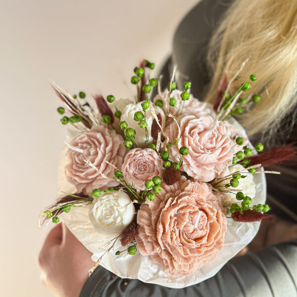 Vaško - žvakių puokštės | Kvepianti dovana | Vaško gėlės Loraflores | Džiovinti augalai